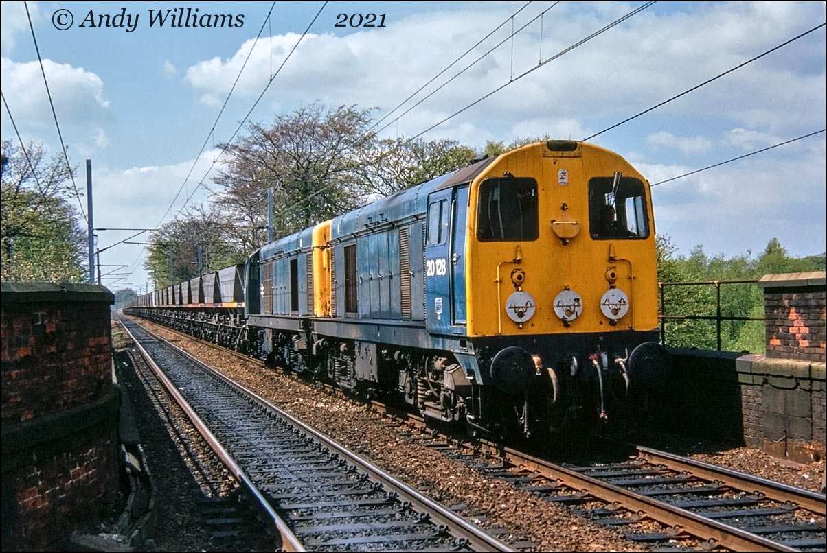 20128 and 20168 at Newton-le-Willows