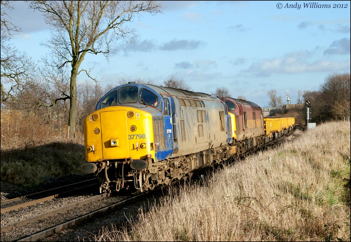 37798 and 37707 at Water Orton