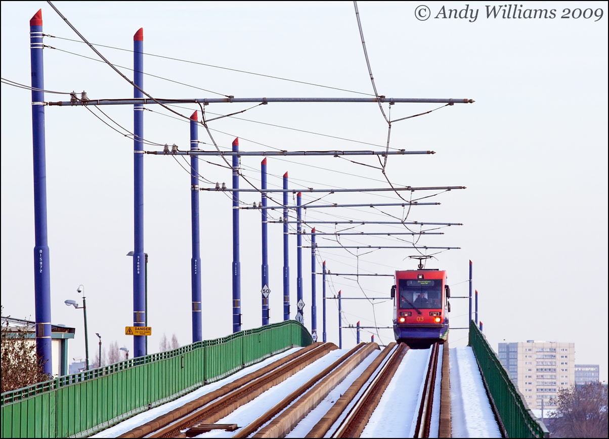 Tram 03 on the viaduct at Handsworth