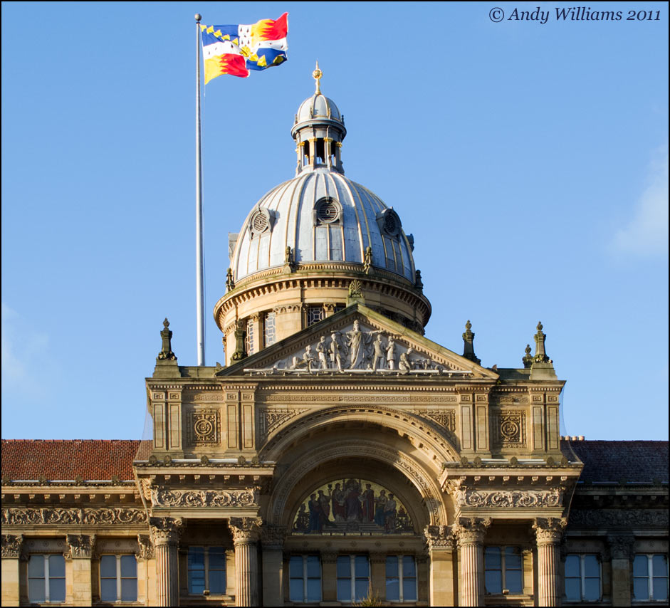 Birmingham Council House and the city's flag
